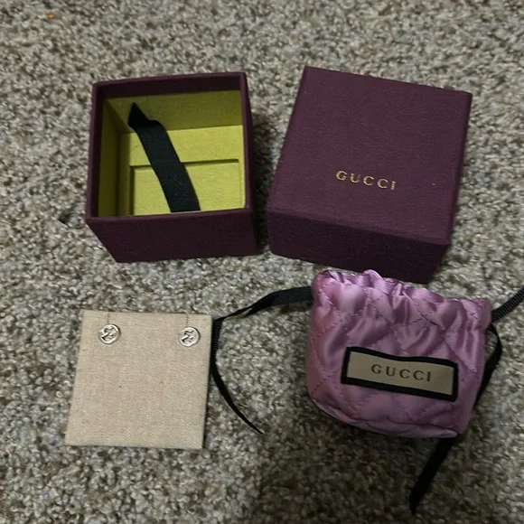 Brand new Gucci emblem earrings silver - Picture 1 of 3